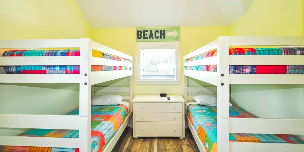 Kids bedroom in Anna Maria Island vacation rental home